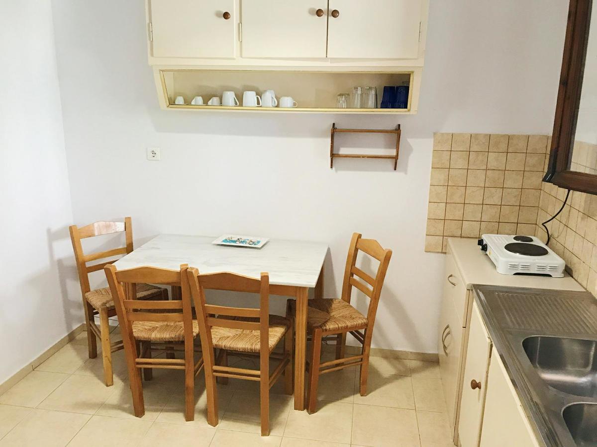 Akti Rooms And Studios Livadi  ภายนอก รูปภาพ