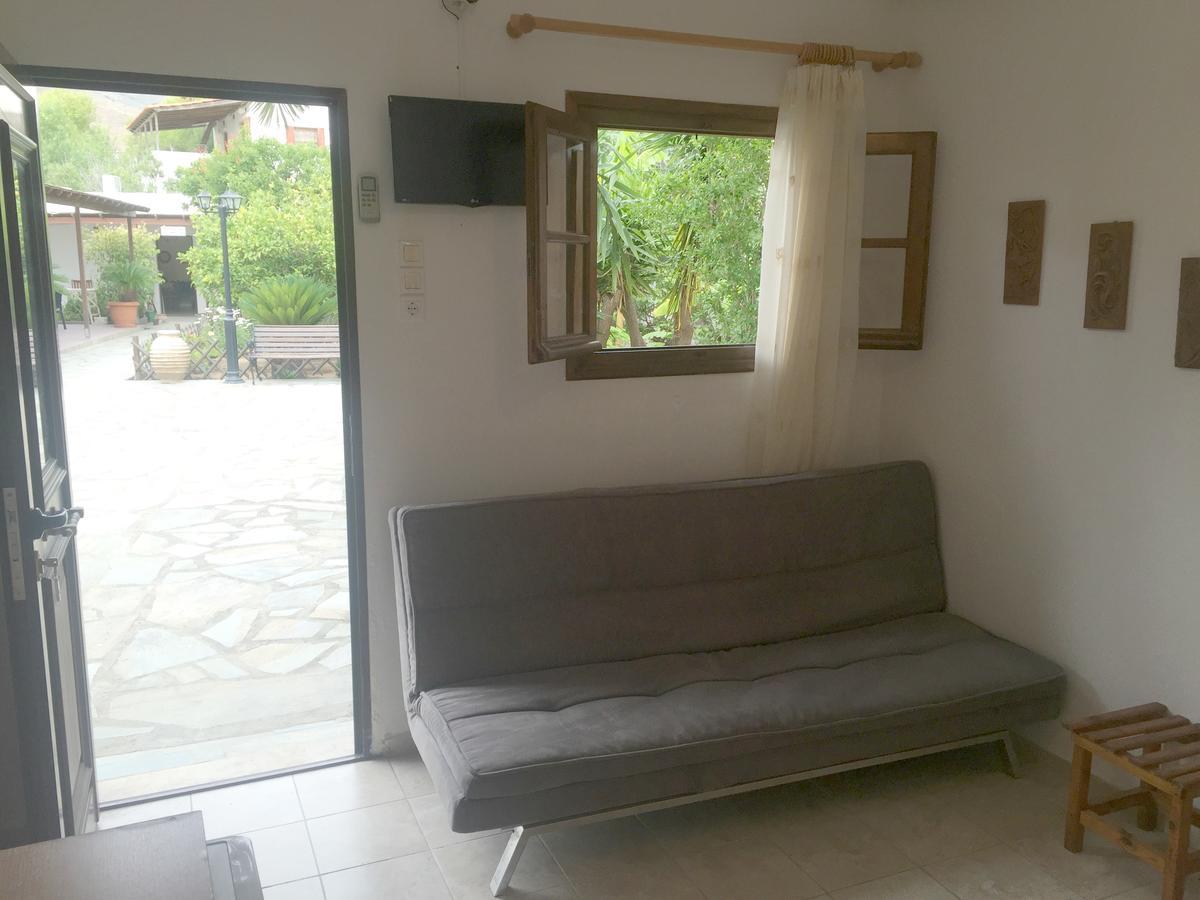 Akti Rooms And Studios Livadi  ภายนอก รูปภาพ